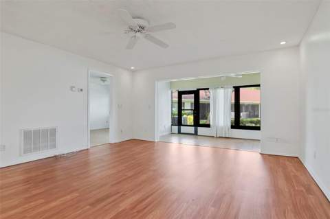 2569 Laurelwood Drive #11B, Clearwater FL - photo 16 of 38