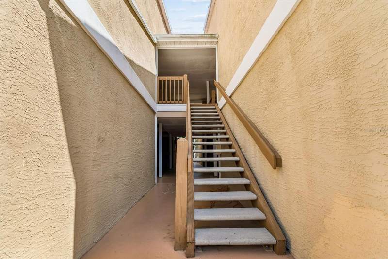 2 bedroom Condominium at 9481 Highland Oak Drive #814, The Highlands At Hunters Green, Tampa — photo 2