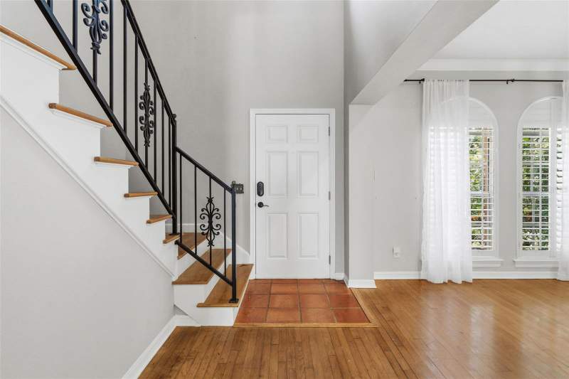 3 bedroom Single Family Residence at 3710 W Leona Street, Gardenia Sub, Tampa — photo 4