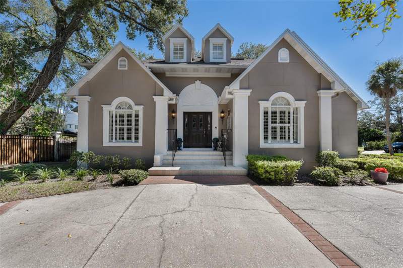4 bedroom Single Family Residence at 4535 W Beachway Drive, Beach Park, Tampa — photo 2