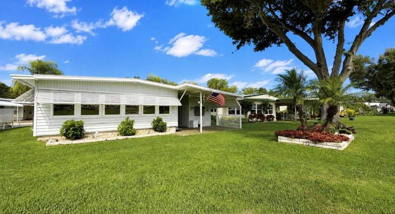 2 bedroom Mobile Home at 1100 Belcher Road #448, Largo, Largo — photo 2