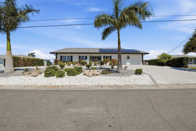 3 bedroom Single Family Residence at 5207 Bay State Road, Palmetto Skyway, Palmetto — photo 2