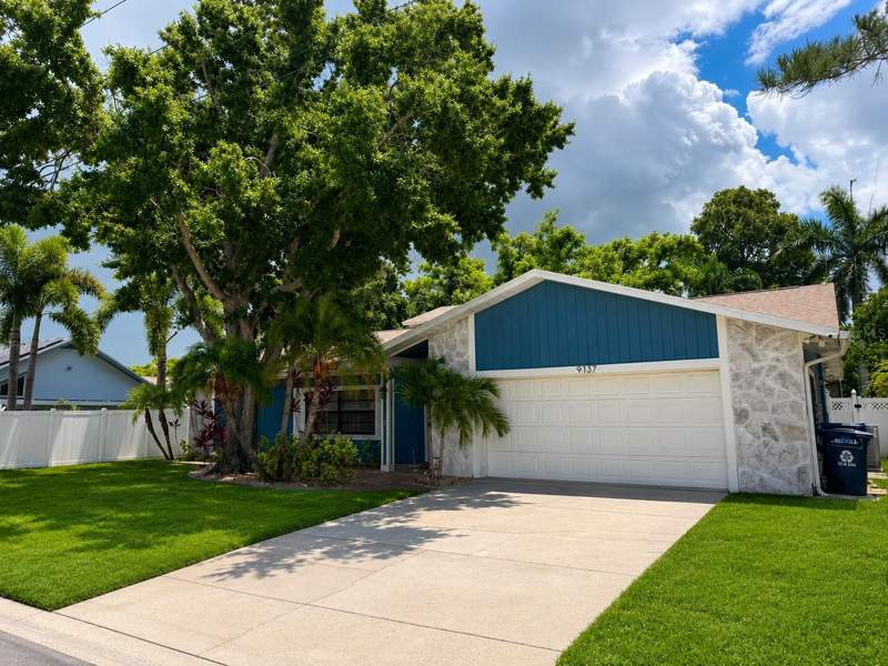 5 bedroom Single Family Residence at 9737 135TH STREET, COUNTRY GENTLEMEN ACRES, SEMINOLE — photo 3