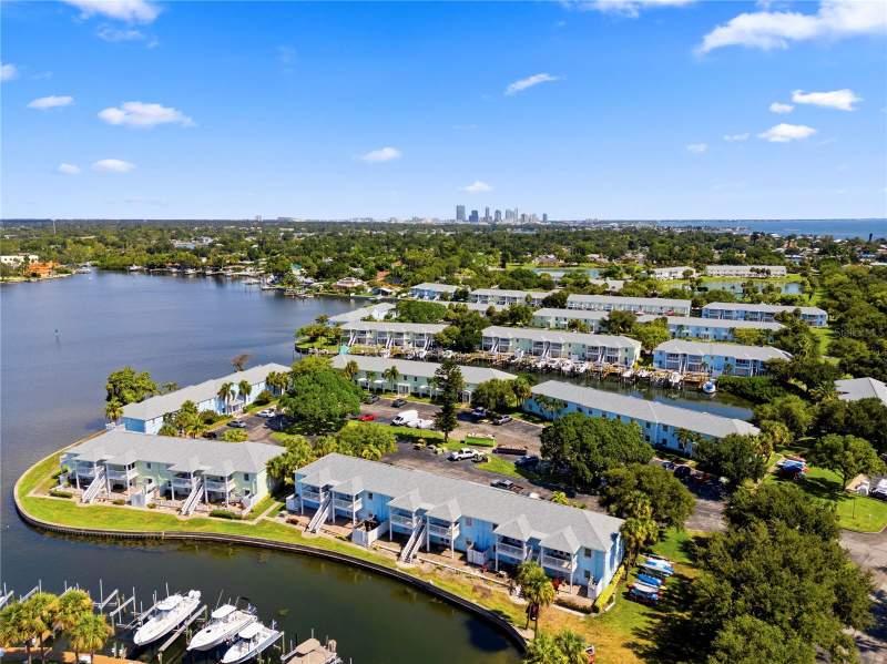 2 bedroom Condominium at 5191 SALMON DRIVE #D, WATERSIDE AT COQUINA KEY SOUTH, ST PETERSBURG — photo 2