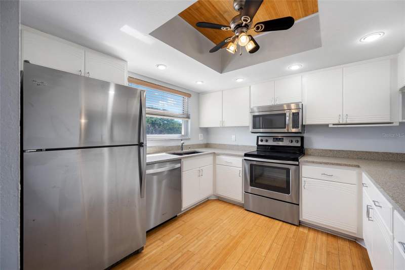2 bedroom Condominium at 12424 Capri Circle #5, Capri Lagoons Condo, Treasure Island — photo 3