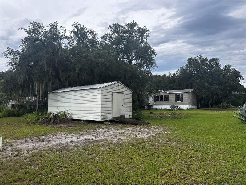 2 bedroom Manufactured Home at 15080 NE 242nd Avenue, Lazy Acres Sec A, Salt Springs — photo 5