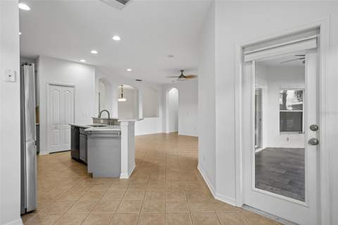 1810 Mira Lago Circle, Ruskin FL - photo 11 of 62