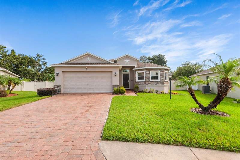 4 bedroom Single Family Residence at 110 PROMENADE COURT, LAKE MARIANA RESERVE PH 1, AUBURNDALE — photo 1