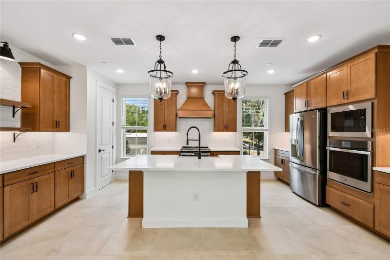 4 bedroom Townhouse at 194 PASQUALA, TOWNES AT NORTHLAKE, OVIEDO — photo 5