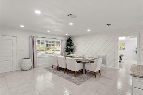 8702 Elmwood Lane, Tampa FL - photo 9 of 55