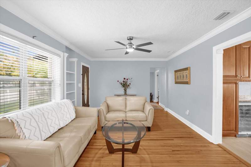 4 bedroom Single Family Residence at 918 W SMITH STREET, RENDA-SCOTT SUB, ORLANDO — photo 4