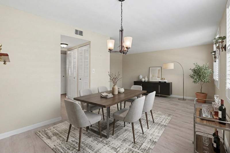 1 bedroom Condominium at 4720 Locust Street #206, Winston Park Northeast, St Petersburg — photo 4