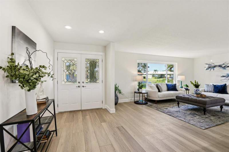 3 bedroom Single Family Residence at 6251 18th Street, Tanglewood Sub, St Petersburg — photo 5