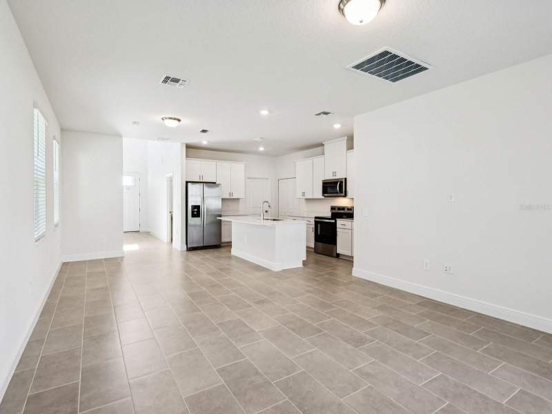 4 bedroom Single Family Residence at 2198 Wildberry Way, Cyrene At Minneola, Minneola — photo 3