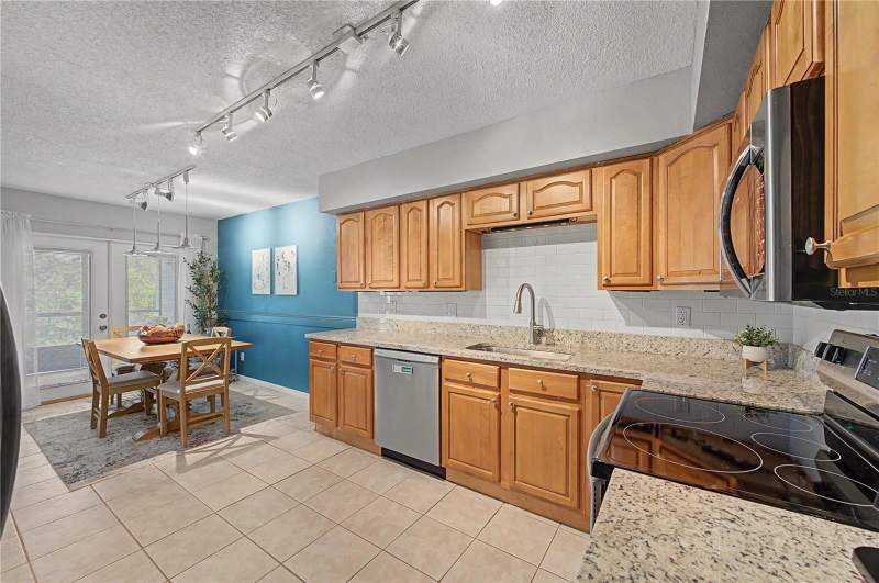 3 bedroom Townhouse at 13302 Arena Place, Burnes Lake A Condo, Tampa — photo 3