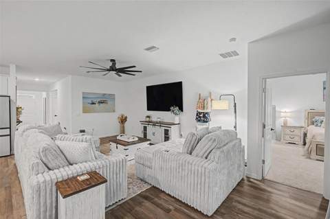 7815 Wheat Stone Drive, Zephyrhills FL - photo 6 of 6