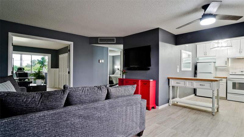 2 bedroom Condominium at 4210 Ironwood Circle #204J, Ironwood Eighth, Bradenton — photo 5