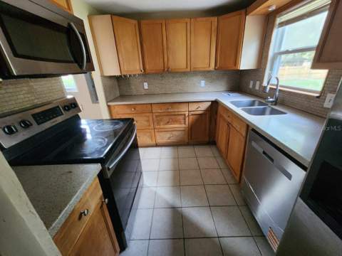 2861 SE 18th Avenue, Gainesville FL - photo 24 of 28