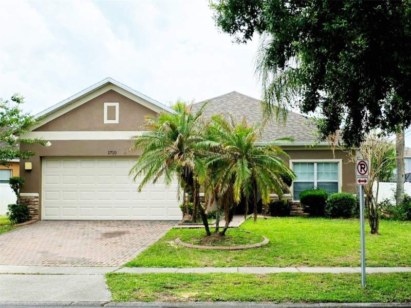1710 PLANTATION POINTE DRIVE home for sale in Sawgrass Plantation