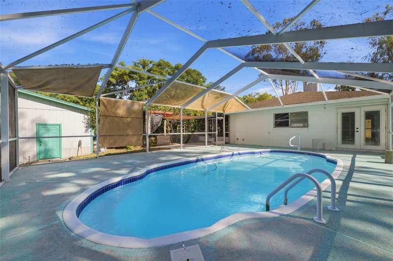 2 bedroom Single Family Residence at 9116 Lakeview Drive, Golden Acres, New Port Richey — photo 2