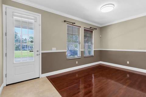 10121 Porch Street, New Port Richey FL - photo 8 of 59