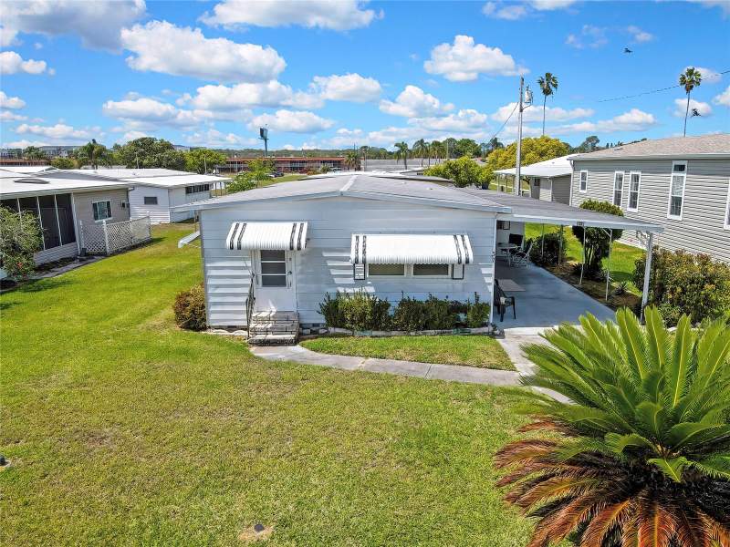 2 bedroom Mobile Home at 37 William Penn Way #13, Lake Tarpon Mobile Home Village, Palm Harbor — photo 2