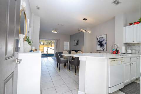 4554 Alberto Circle, Kissimmee FL - photo 6 of 42