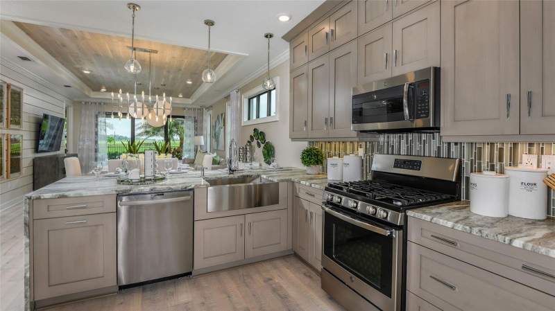 2 bedroom Single Family Residence at 18352 Rockport Place, Cresswind Lakewood Ranch, Lakewood Ranch — photo 5