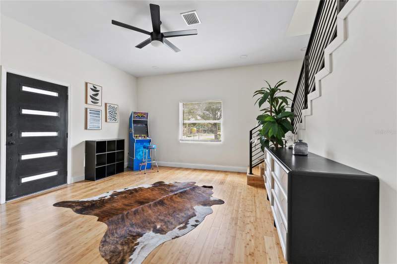 4 bedroom Single Family Residence at 680 25th Avenue, Harbordale Sub, St Petersburg — photo 2