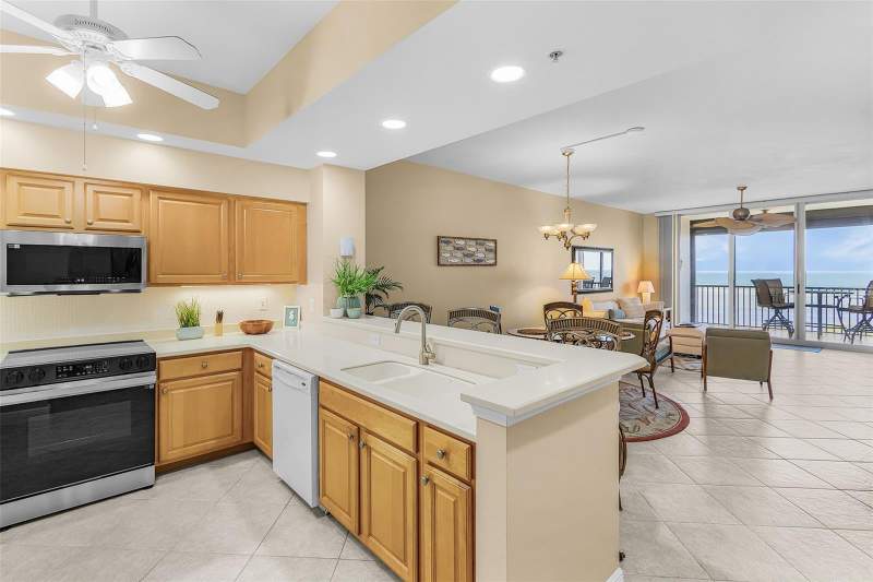 3 bedroom Condominium at 3321 Sunset Key Circle #508, Grande Isle Towers I & 02 Ph I, Punta Gorda — photo 5