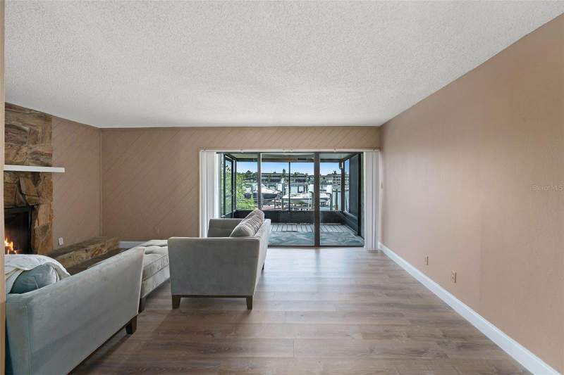 2 bedroom Condominium at 8719 Cove Court #10, Spinnaker Cove Ph I Sec, Tampa — photo 4