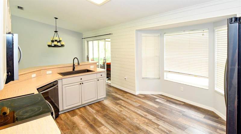 3 bedroom Single Family Residence at 12525 Pine Glen Drive, Pine Harbour Sub, Leesburg — photo 5