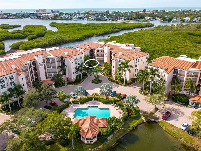 3 bedroom Condominium at 5430 Eagles Point Circle #101, Eagles Point At The Landings 2, Sarasota — photo 2