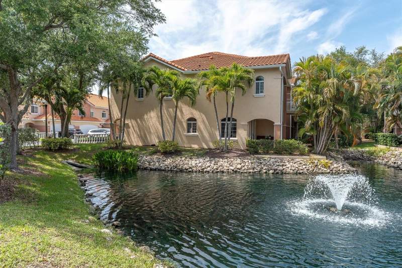 Villas Del Verde