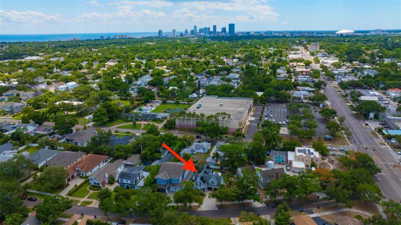 3 bedroom Single Family Residence at 852 35th Avenue, Allendale Terrace Blks A-B-1-2-3-4-5-6, St Petersburg — photo 3