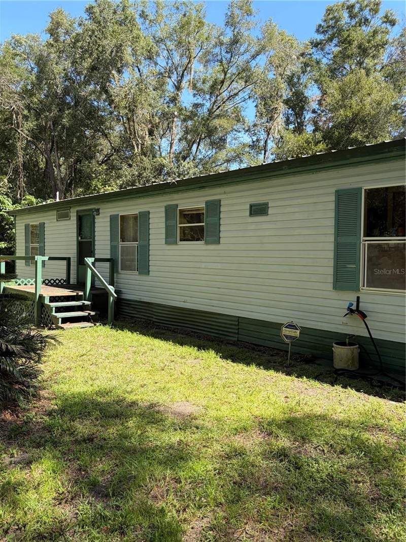 3 bedroom Manufactured Home at 5701 NW 71 Place, Ocala Park Ranchettes, Ocala — photo 1