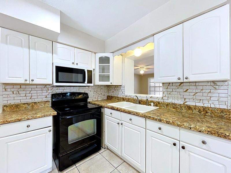 4 bedroom Single Family Residence at 7018 54th Avenue, Spaulding'S Sub, St Petersburg — photo 3
