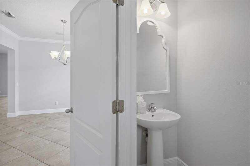 4 bedroom Single Family Residence at 6023 W Town Center Boulevard, Pointe/Hunter'S Crk, Orlando — photo 4