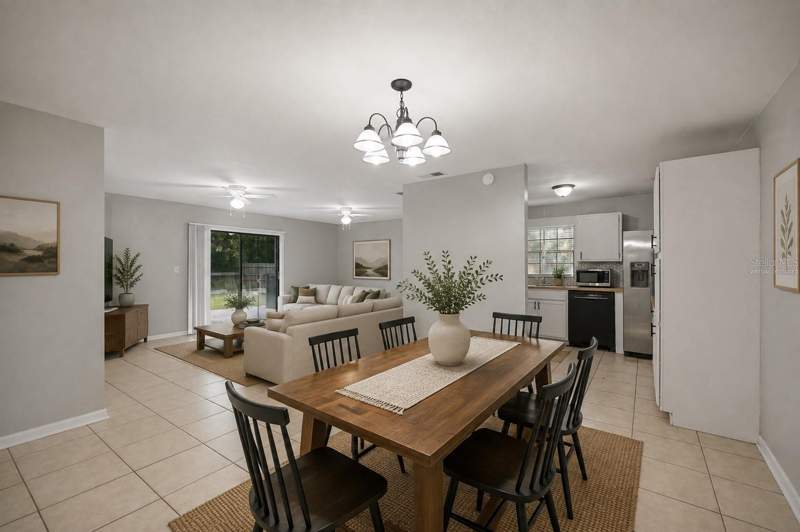 3 bedroom Single Family Residence at 2351 NE 40th Street, Wright Heights, Ocala — photo 2