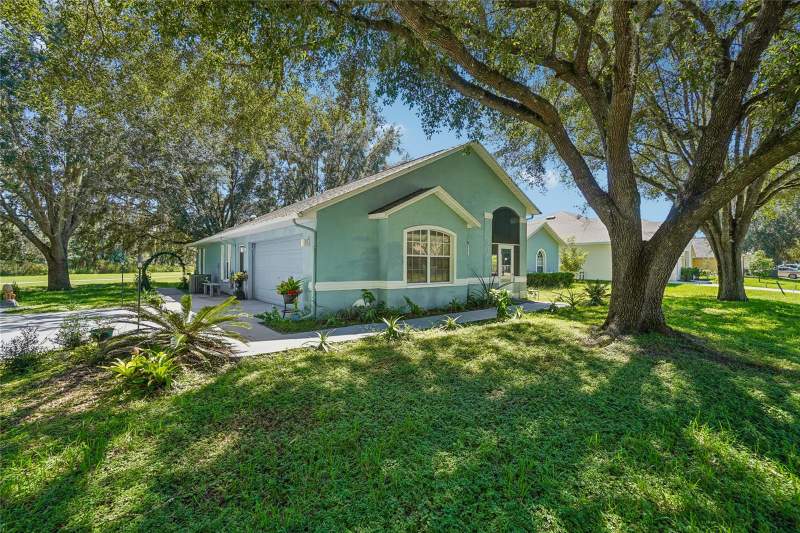 3 bedroom Single Family Residence at 6074 Beechwood Drive, Whisp Oaks Estate Ph 5-B, Dade City — photo 3
