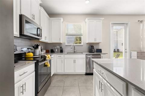 2905 Satire Street, Kissimmee FL - photo 8 of 61