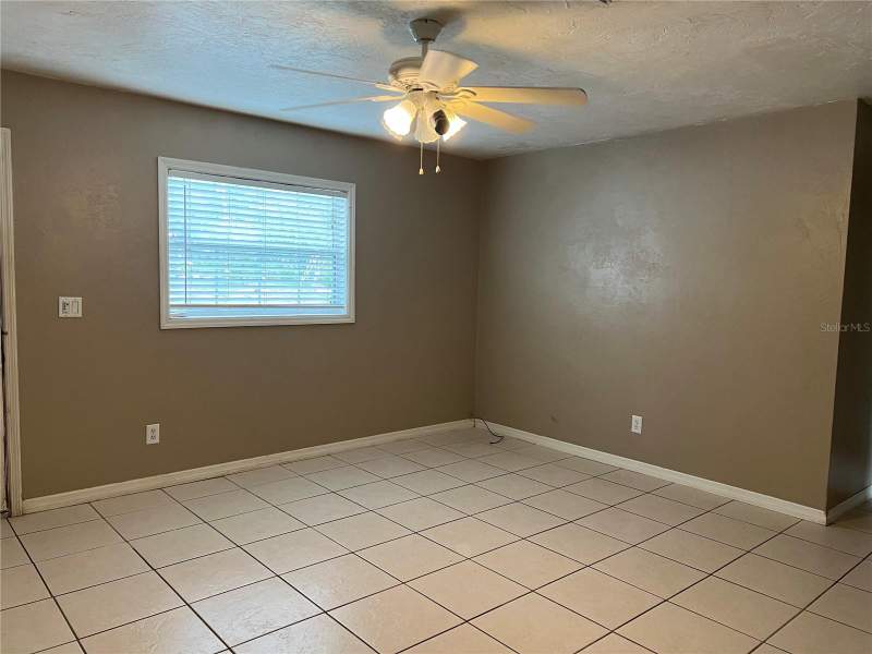 4 bedroom Single Family Residence at 17333 NW 243rd Street, Southside Terrace, High Springs — photo 3