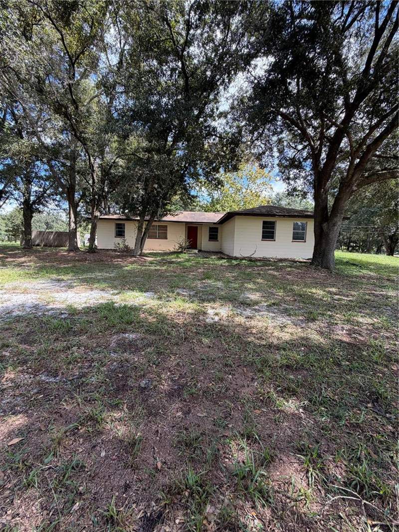 3 bedroom Single Family Residence at 2315 Woods Trail, Woods, Lakeland — photo 2