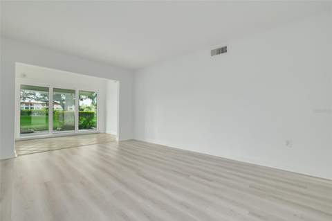 4550 Overlook Drive #152, St Petersburg FL - photo 9 of 46