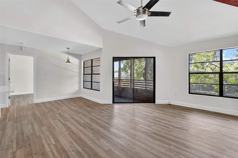 2 bedroom Condominium at 1306 LENNOX ROAD #1306, GLENEAGLES I CONDO, PALM HARBOR — photo 3