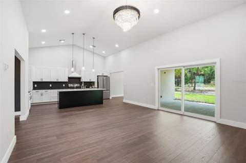 34121 August Avenue, Webster FL - photo 8 of 70