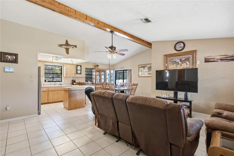 2 bedroom Single Family Residence at 11423 Linden Drive, Spring Hill, Spring Hill — photo 3