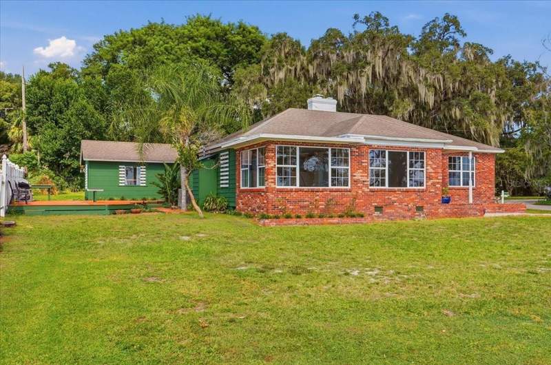 3 bedroom Single Family Residence at 1501 N Lake Howard Drive, Interlaken Add, Winter Haven — photo 4