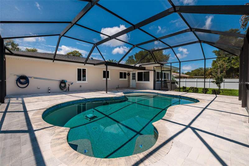 3 bedroom Single Family Residence at 1732 EMERALD DRIVE, EMERALD HILL ESTATES, CLEARWATER — photo 4