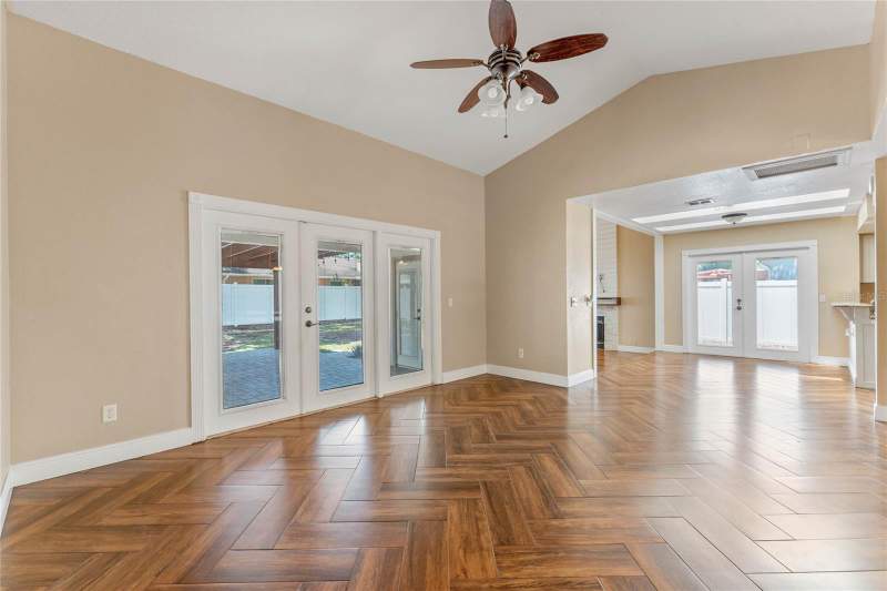 3 bedroom Single Family Residence at 521 Lakeshore Circle, Greenwood Lakes, Lake Mary — photo 2